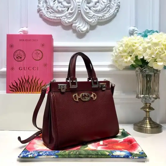 Firstbag ru leather Zumi top small handle grainy Gucci bag 0507